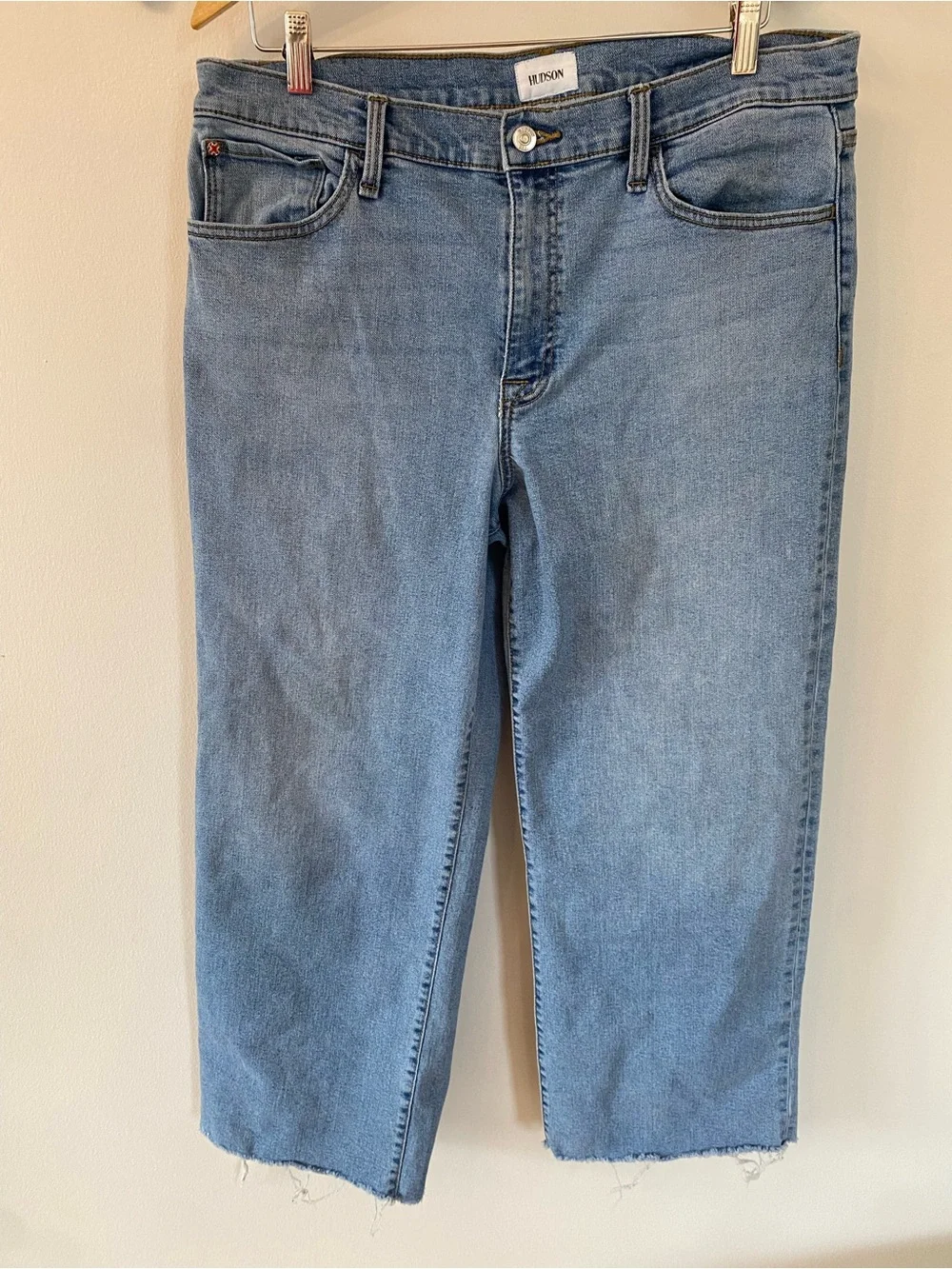 Hudson Jeans Rosalie High Rise. Wide Leg Ankle Jeans - Light Blue